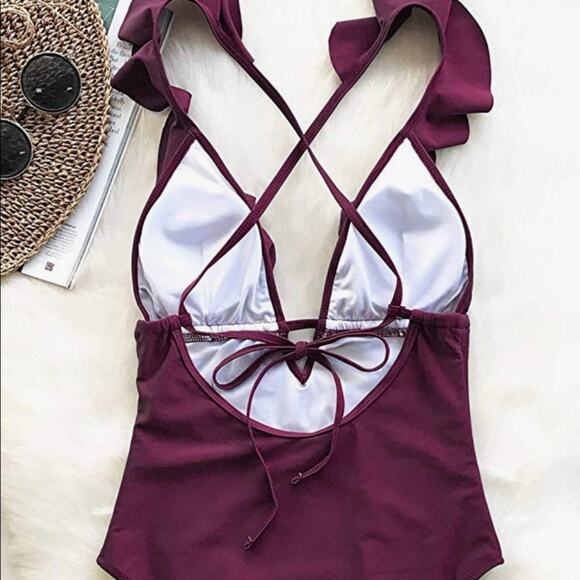 Strappy One-Piece Ruffled Monokini - Picture 2 of 8